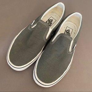 Barely worn Vans Classic Slip-Ons